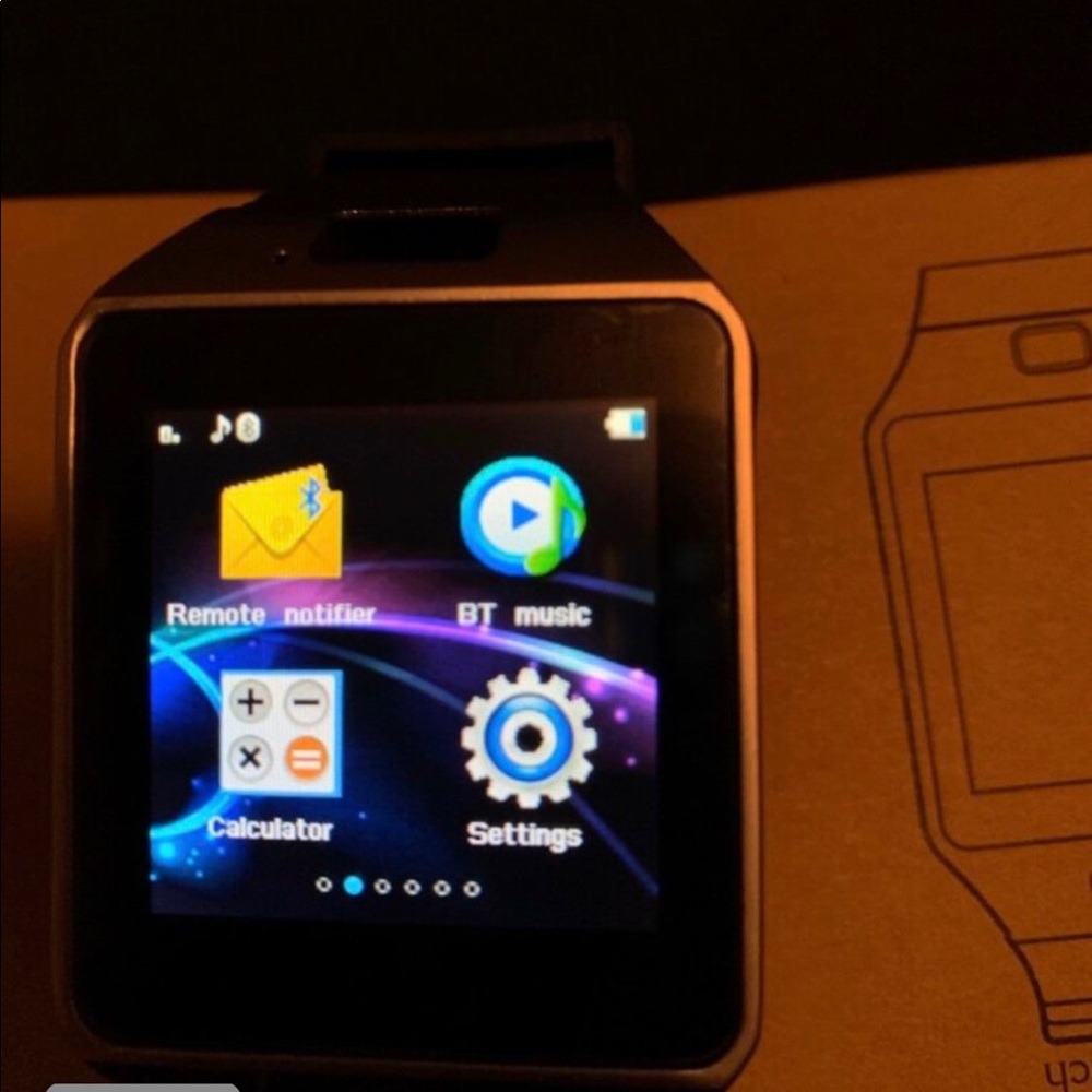 Smartwatch - Picture 1 of 6